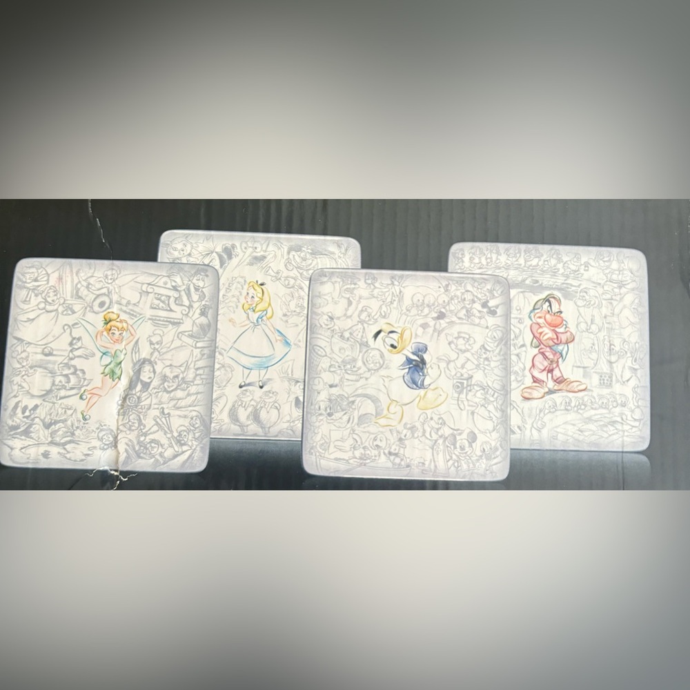 NEW NIB Disney 4 Plates Tinkerbell Donald Grumpy Alice